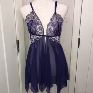 Avidelove | Lingerie| Women’s| Size Med.| Purple With white lace. Romantic Sheer